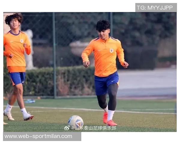 山东泰山B队于12月15日晚重返基地集结备战新赛季全力以赴再创佳绩