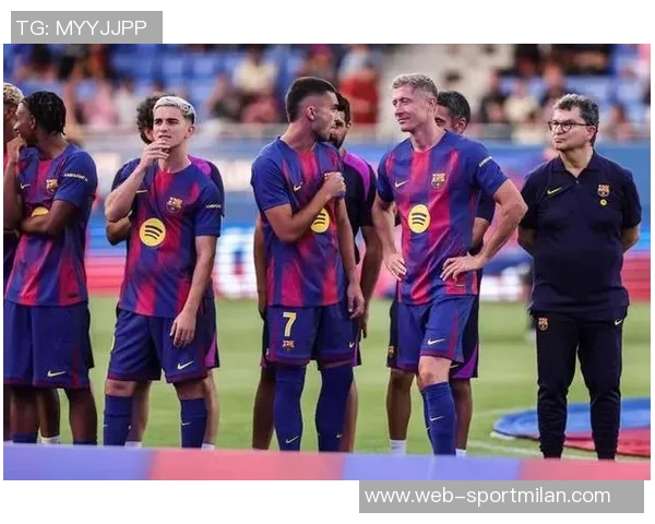 巴萨出征沙特争夺西超杯力求新年开门红展现强势状态 巴萨出征沙特争夺西超杯力求新年开门红展现强势状态