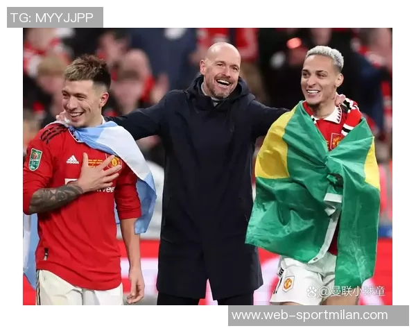 曼联官方社交媒体发布2025-26赛季全家福照男足女足同框合影 曼联官方社交媒体发布2025-26赛季全家福照男足女足同框合影